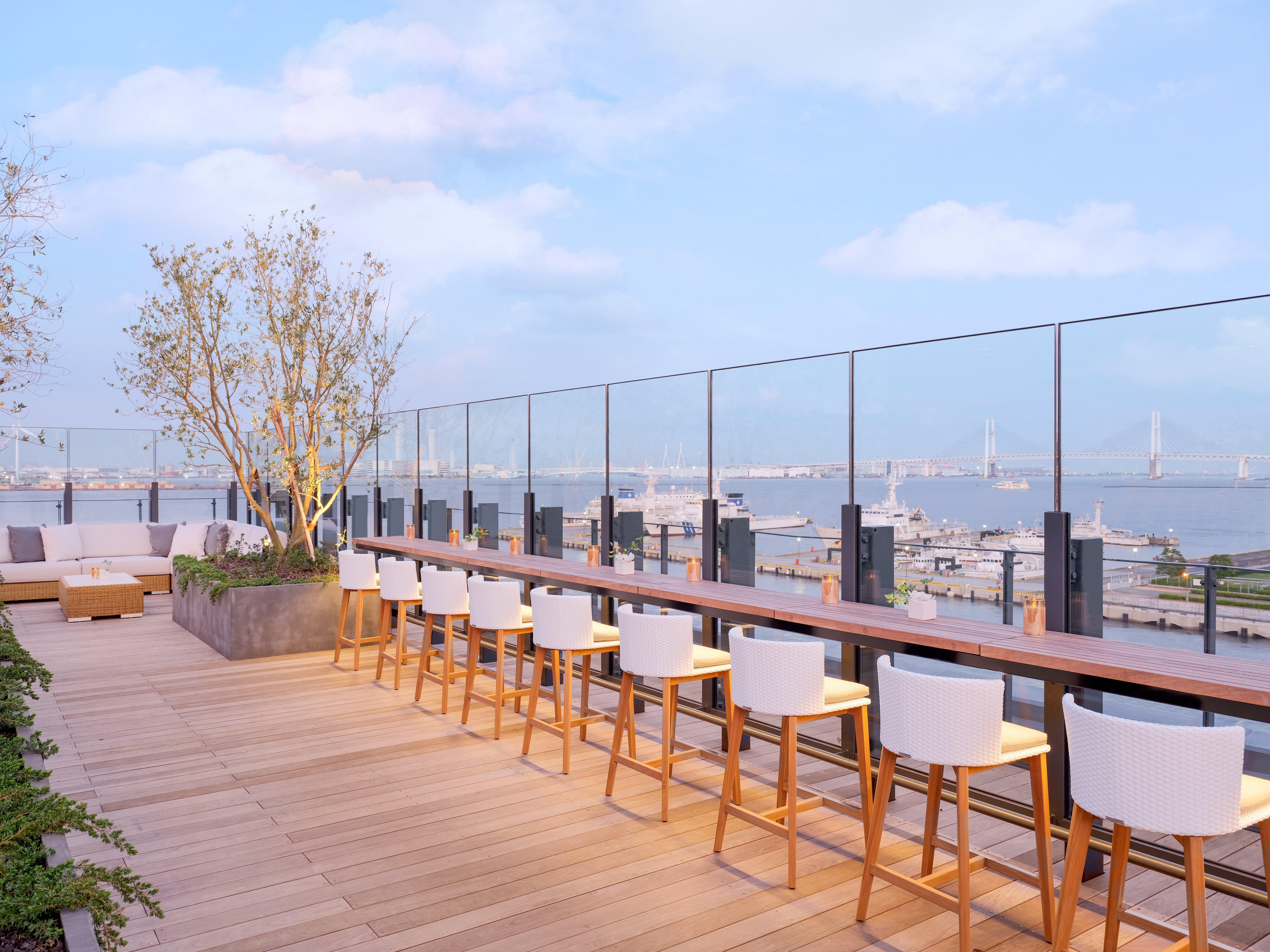 Intercontinental Yokohama Pier 8 By Ihg Hotel Exterior photo
