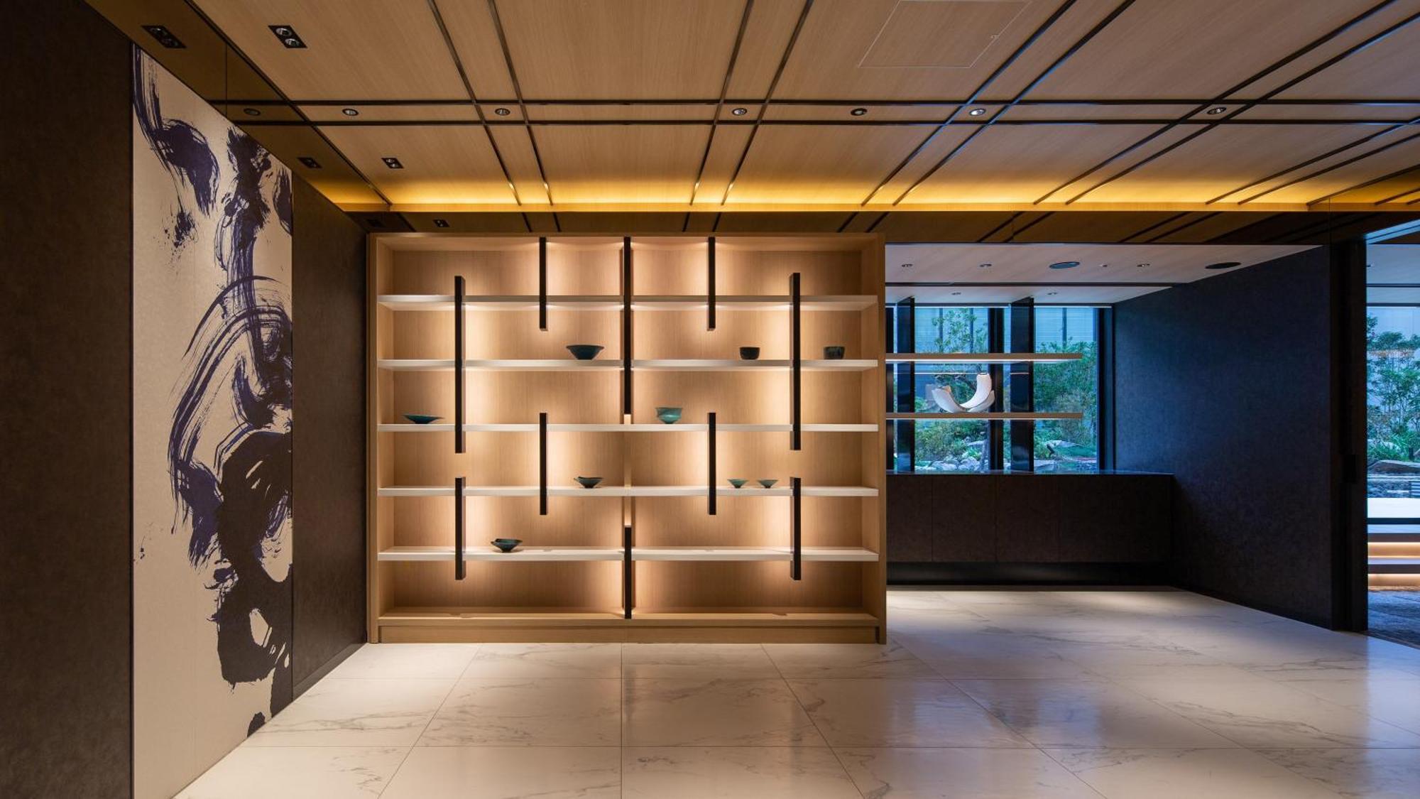 Intercontinental Yokohama Pier 8 By Ihg Hotel Exterior photo